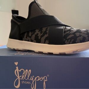 NEW!  Jellypop Black and Gray Sneakers